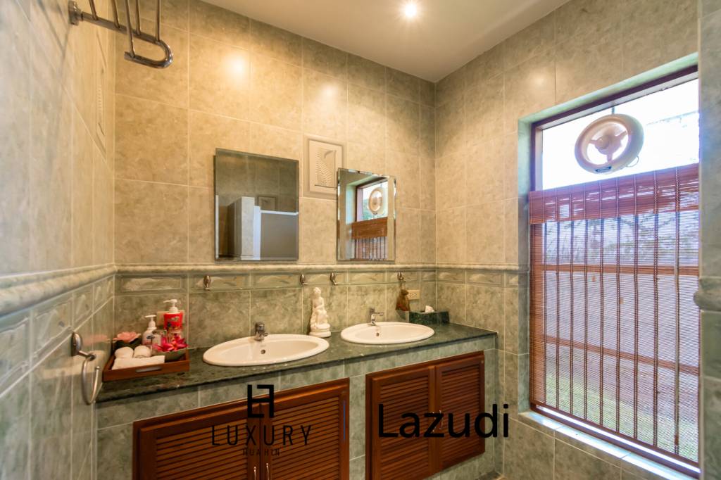 730 metro cuadrado 4 ` 4 Baño Villa de Venta