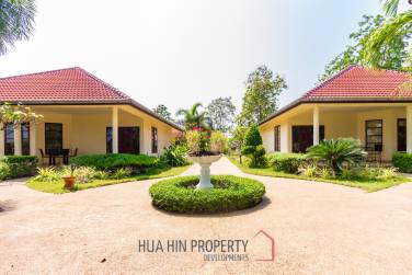 2 Beautiful bungalows, 2 bed each on landscaped garden