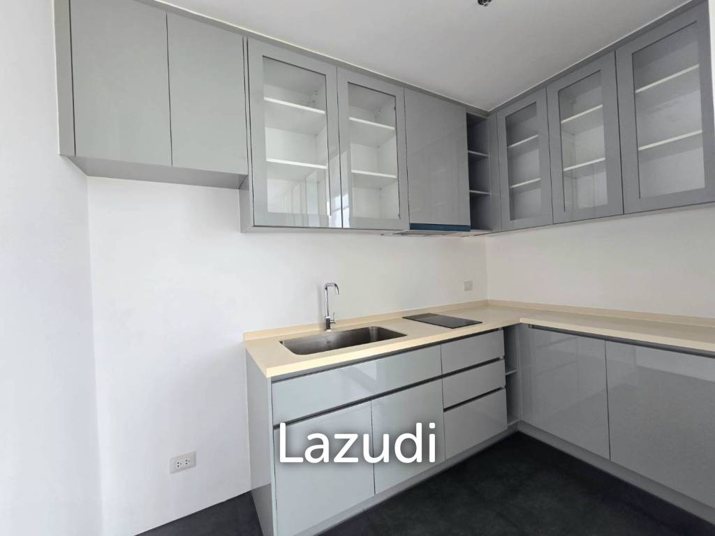 2 Bed 2 Bath 67.95 SQ.M A Space ID Asoke-Ratchada