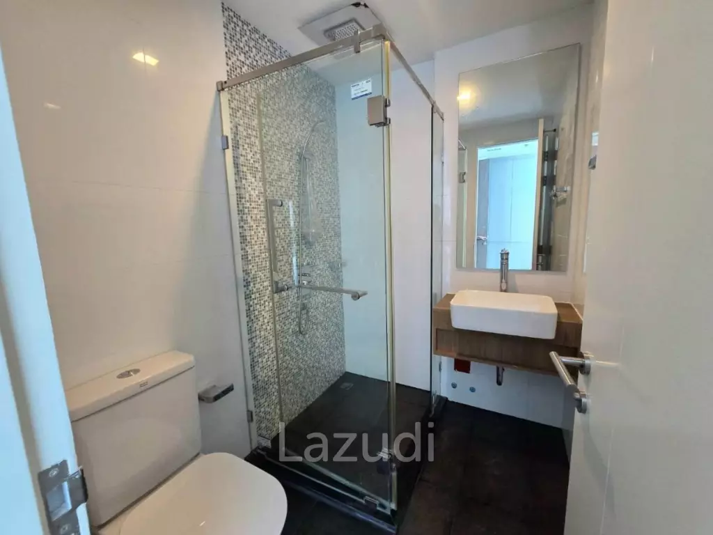 2 Bed 2 Bath 67.95 SQ.M A Space ID Asoke-Ratchada