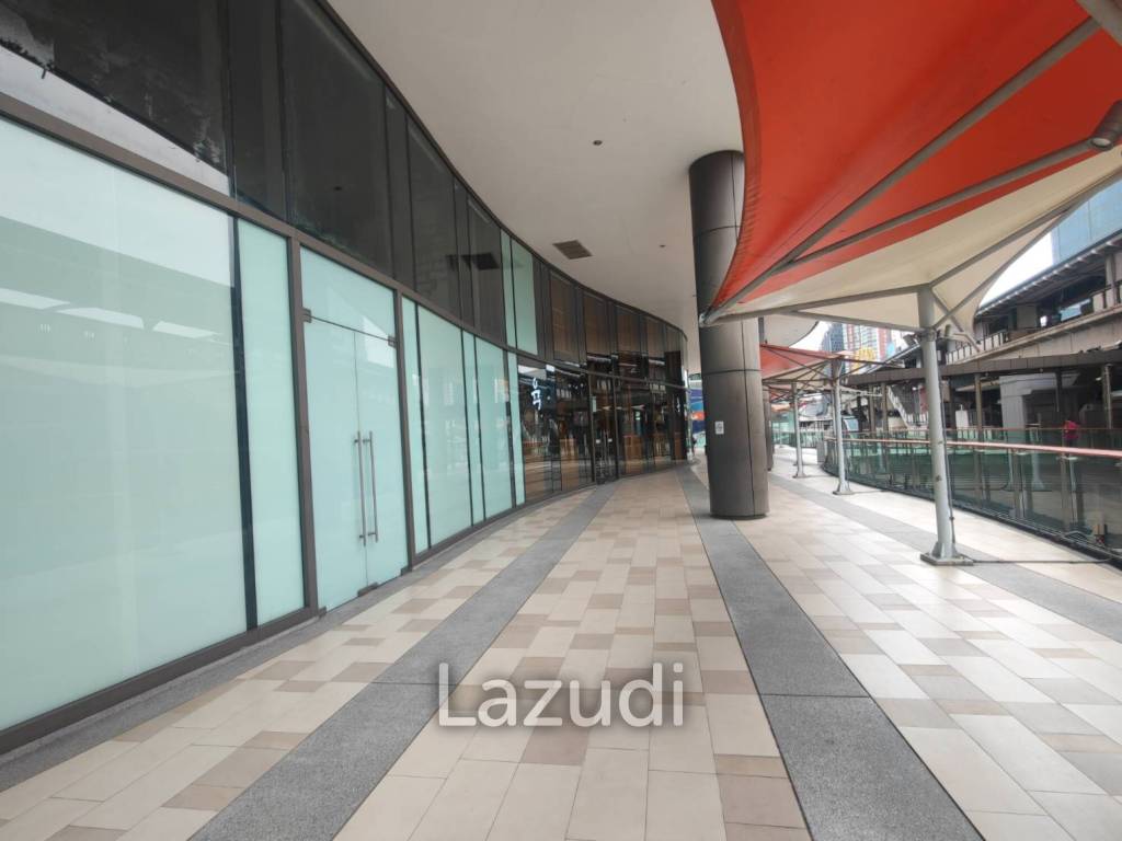 Rare Large Restaurant Space Available: M Floor of Gateway Mall, Ekkamai BTS Entrance!