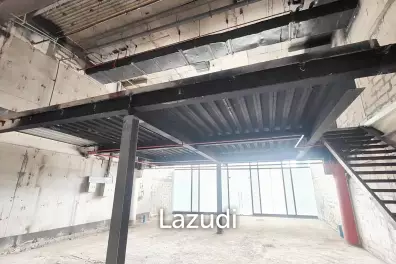 Rare Large Restaurant Space Available: M Floor of Gateway Mall, Ekkamai BTS Entrance!