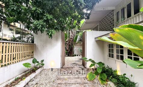 2 Bed 4 Bath 200 SQ.M House in Sukhumvit 41