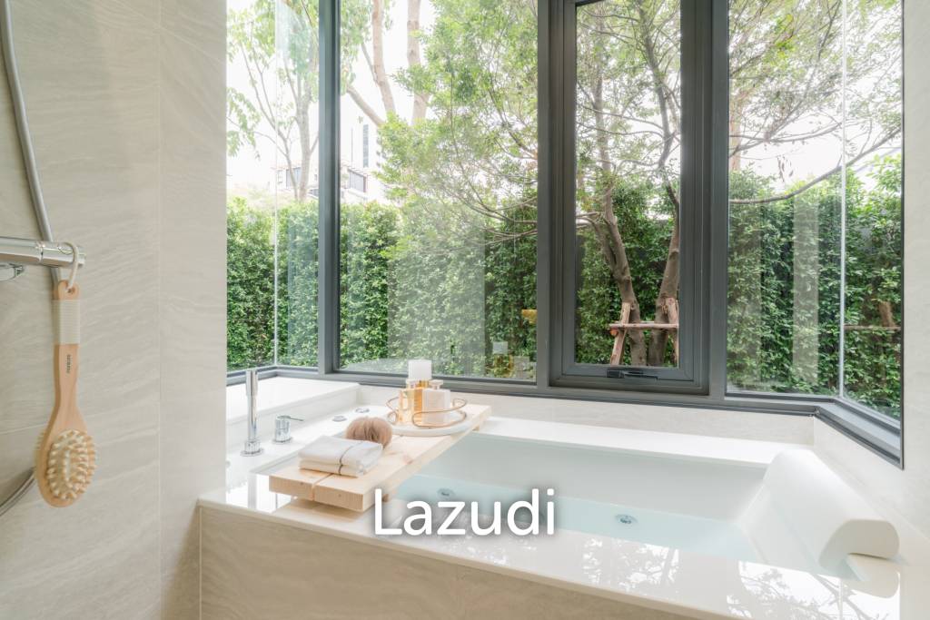 2 Bed 2 Bath 67.45 SQ.M. The Address Siam-Ratchathewi