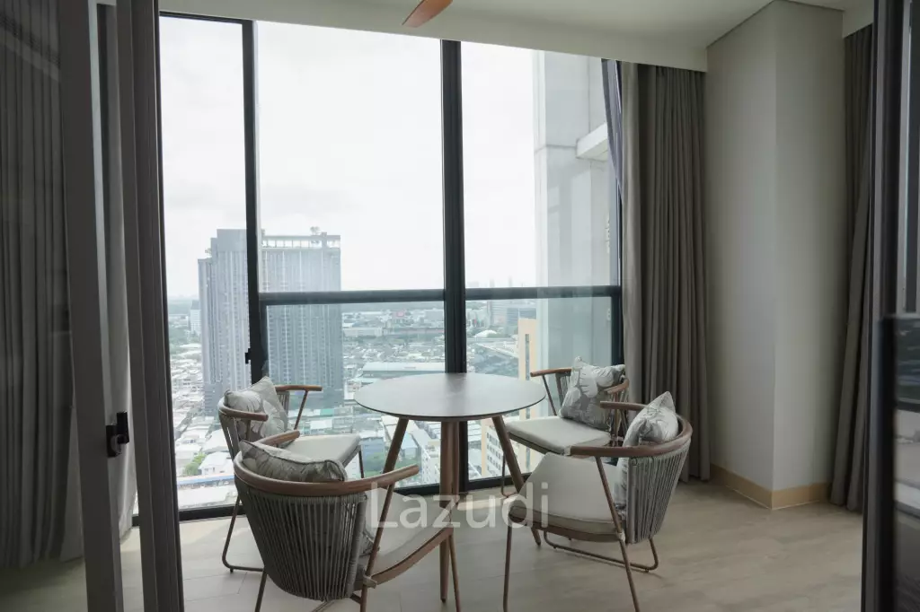 3 Bed 128 SQ.M Wyndham Bangkok Queen Convention Center