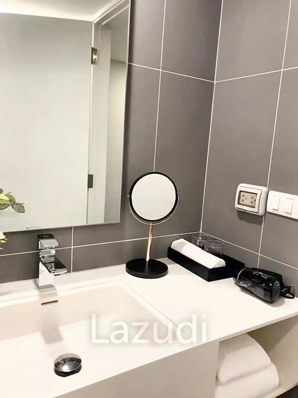 1 Bed 45 SQ.M Ramada Plaza by Wyndham Sukhumvit 48