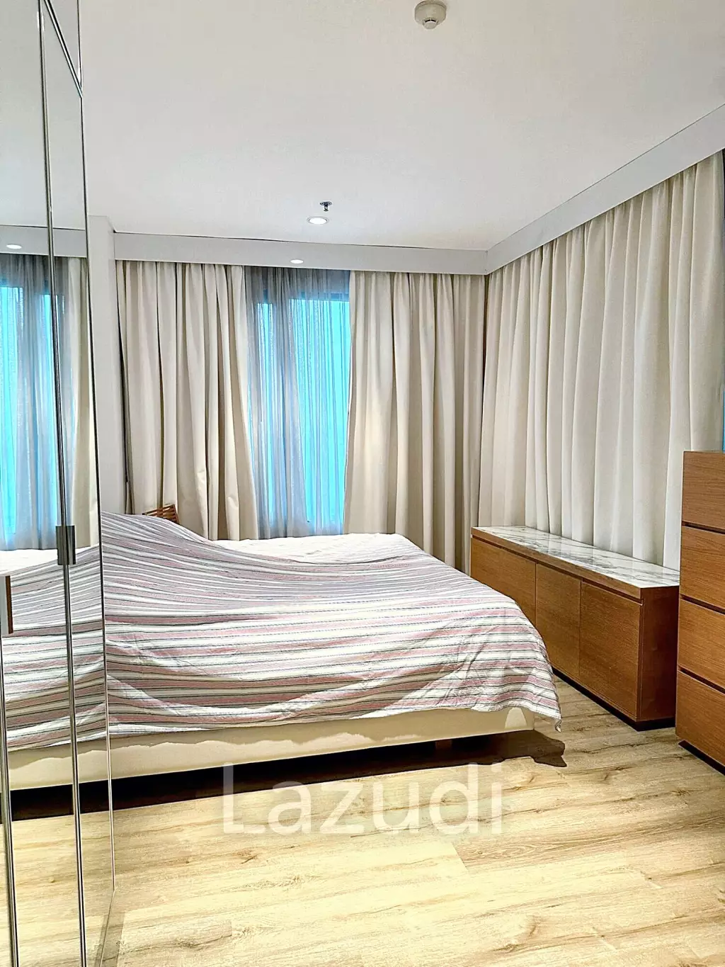 2 Bedroom 2 Bathroom 97 SQ.M Villa Asoke.