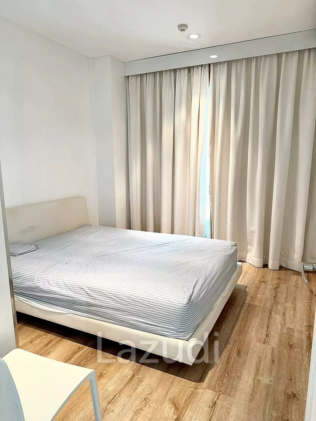 2 Bedroom 2 Bathroom 97 SQ.M Villa Asoke.
