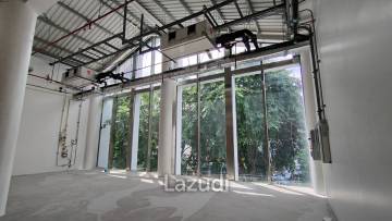 Premium Retail Space for rent in Aree