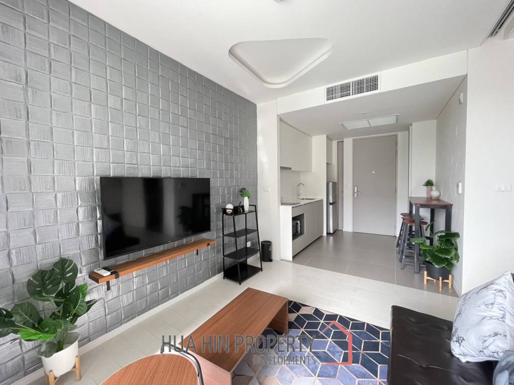 Veranda Residence: 1 Bedroom Luxury Pool View