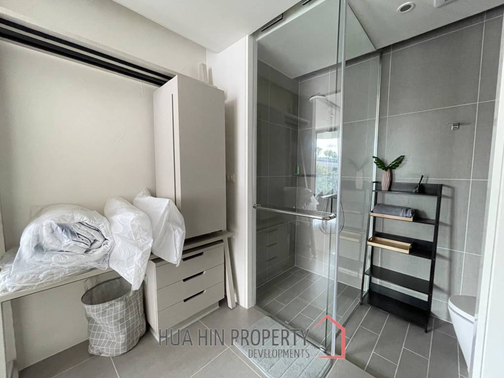 Veranda Residence: 1 Bedroom Luxury Pool View