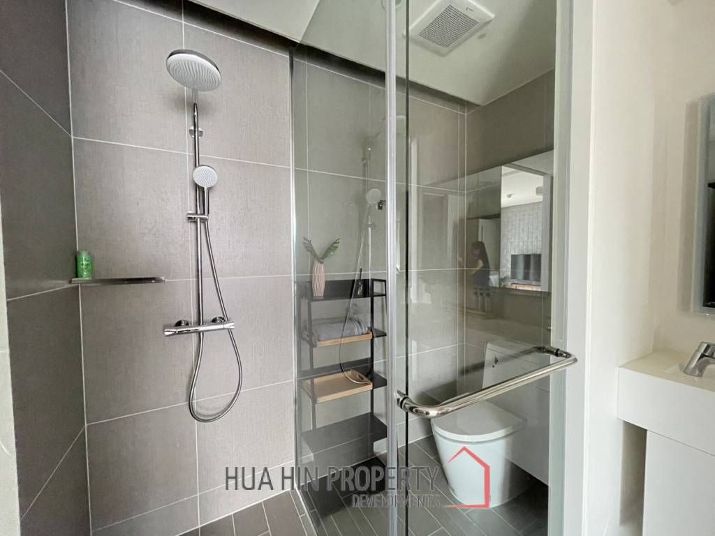 Veranda Residence: 1 Bedroom Luxury Pool View