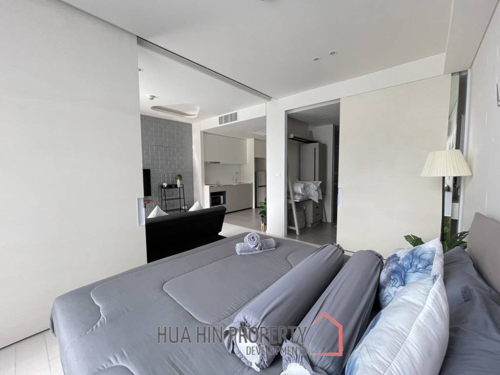 Veranda Residence: 1 Bedroom Luxury Pool View
