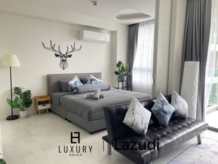 Veranda Residence: 1 Bedroom Luxury Pool View