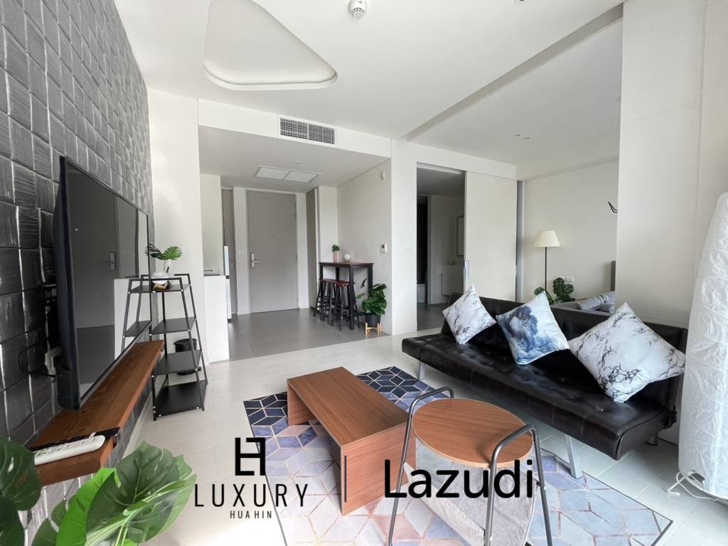 Veranda Residence: 1 Bedroom Luxury Pool View