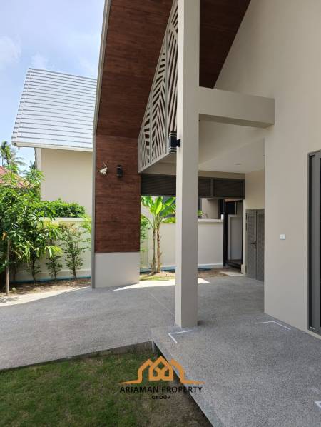 Contemporary 2-Storey 4BR Villa in Chaweng, Ko Samui