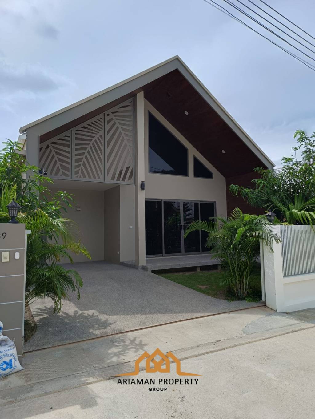 Contemporary 2-Storey 4BR Villa in Chaweng, Ko Samui