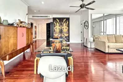99 sqm high-floor condo in Khlong San Bangkok