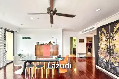 99 sqm high-floor condo in Khlong San Bangkok
