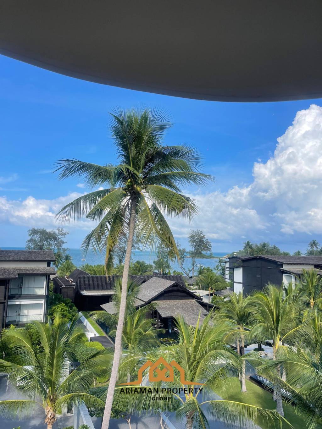 Luxurious Beachside Condo in Choengmon, Ko Samui