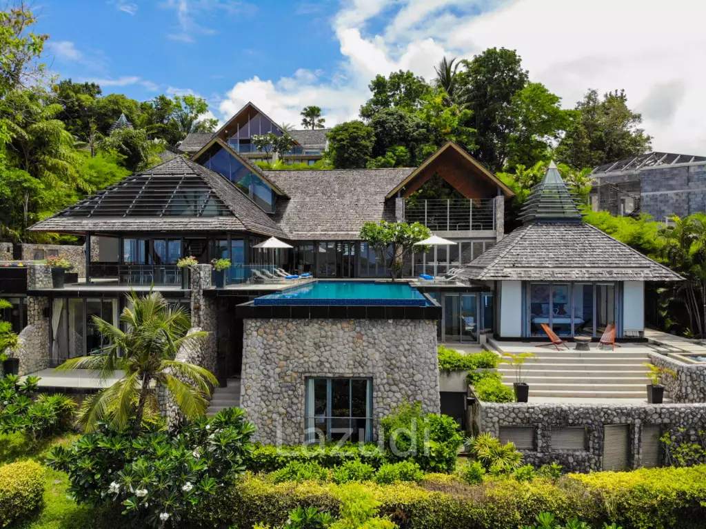 Stunning 5-Bedroom Villa Overlooking Kamala Bay