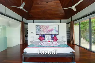 Stunning 5-Bedroom Villa Overlooking Kamala Bay
