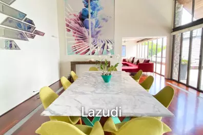 Stunning 5-Bedroom Villa Overlooking Kamala Bay