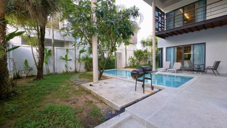 3-Bedroom For Rent At Vinzita Villa In Bangtao