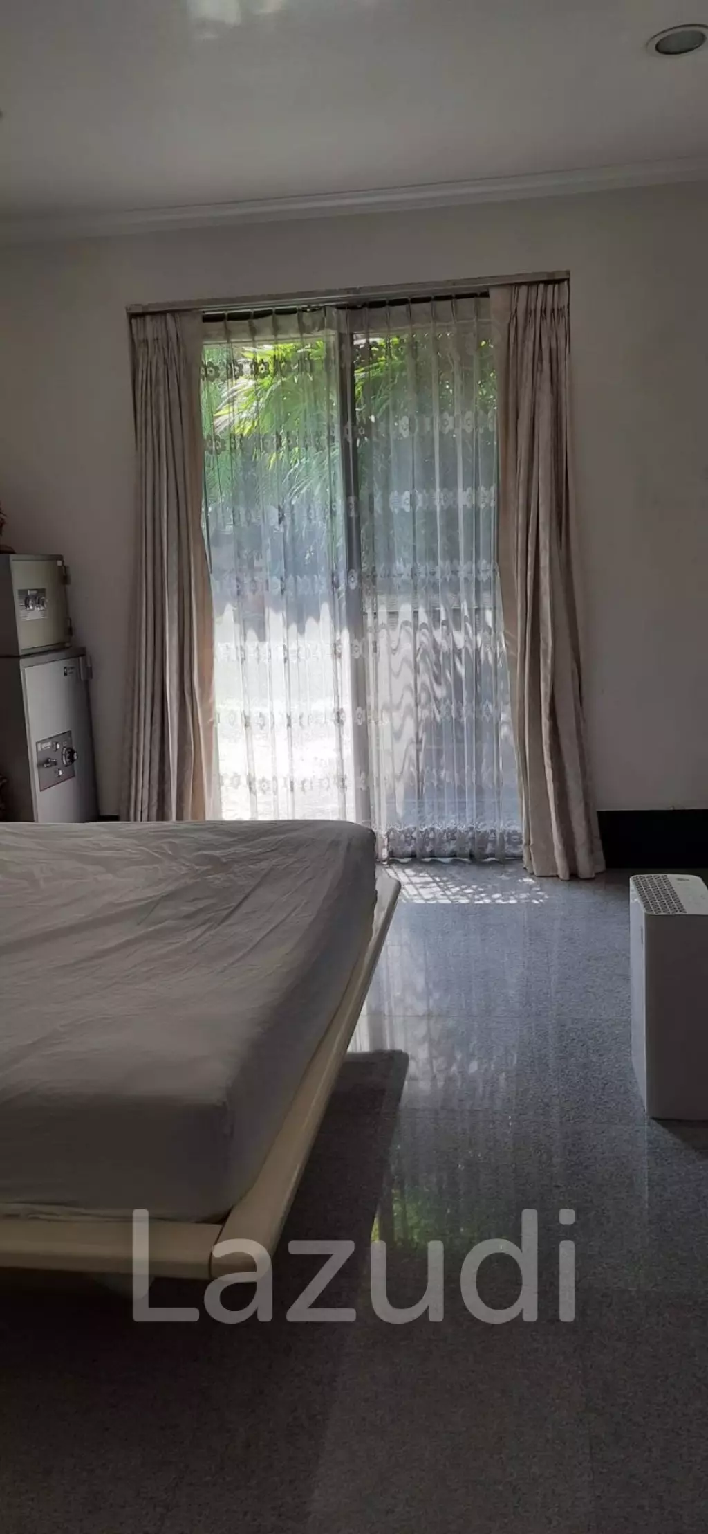 2 Bed 3 Bath  179 SQ.M. at Chidlom Place