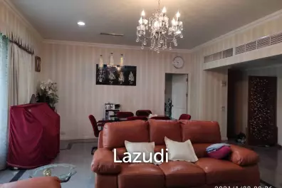 2 Bed 3 Bath  179 SQ.M. at Chidlom Place