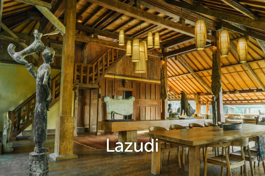 GREAT DEAL!! ENCHANTING TEAK VILLA WITH ENDLESS POTENTIAL IN BERAWA