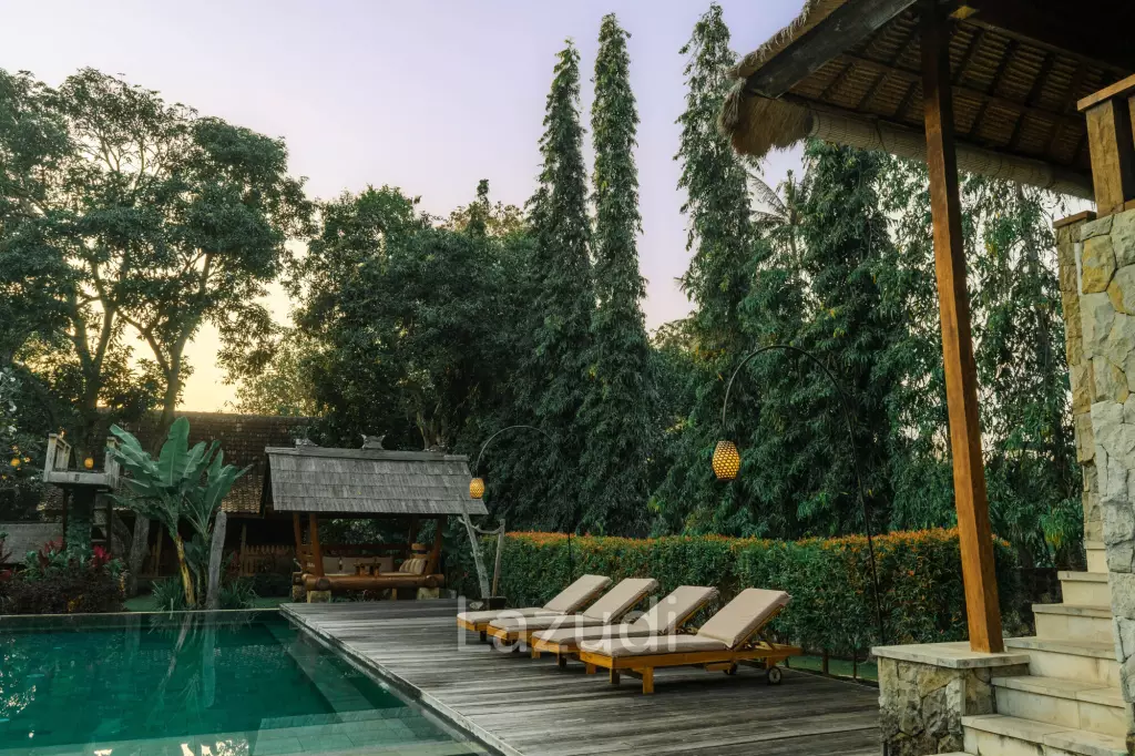 GREAT DEAL!! ENCHANTING TEAK VILLA WITH ENDLESS POTENTIAL IN BERAWA