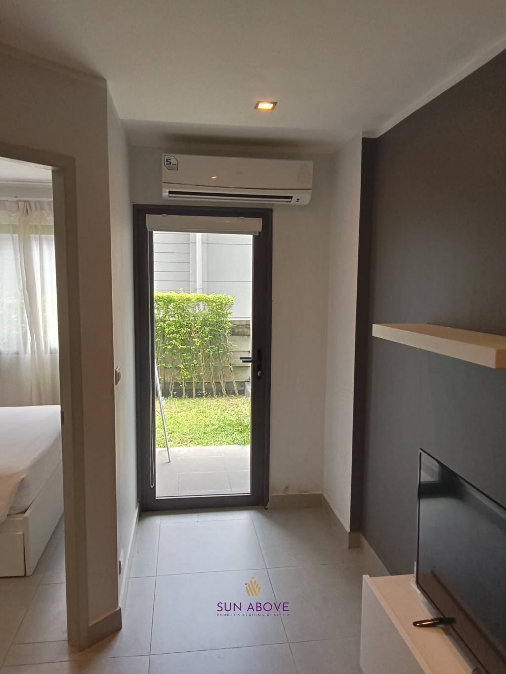 Modern 1 Bedroom Condo at Noon Village Tower 3, Chalong