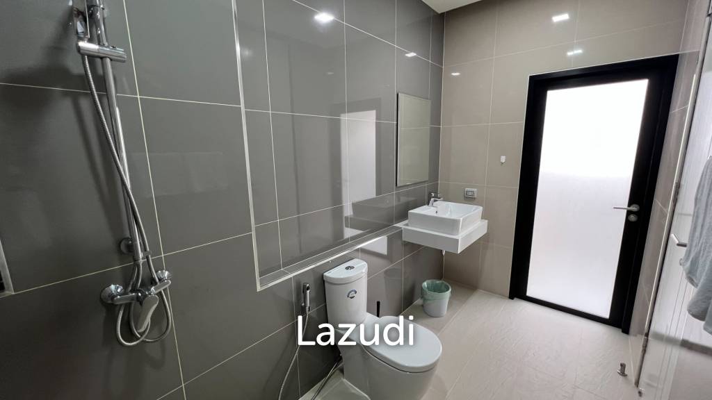 2 Beds 2 Baths 126 SQ.M. The Maple Pattaya