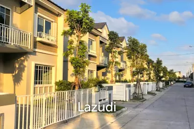 3 Bed 2 Bath 134 SQ.M The Village 3 Bang Na-Wong Waen