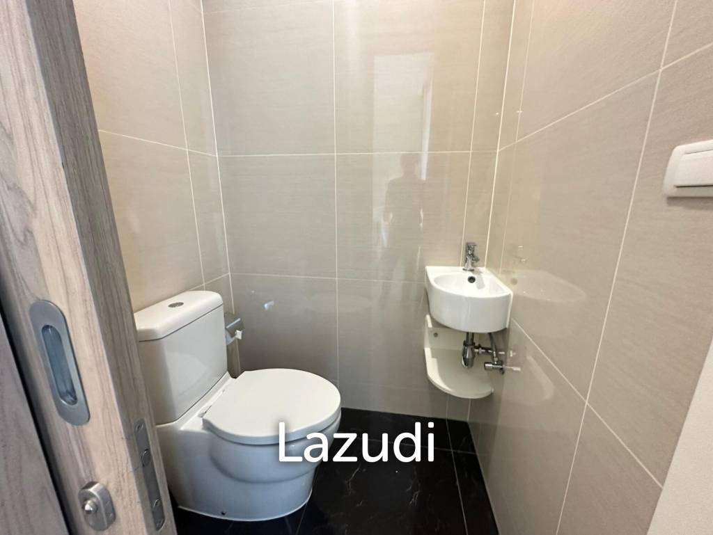 Studio 1 Bathroom 33 SQ.M Park Origin Phrom Phong
