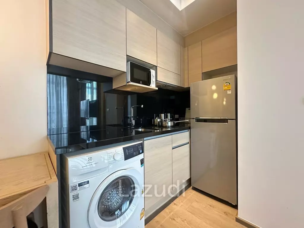 Studio 1 Bathroom 33 SQ.M Park Origin Phrom Phong