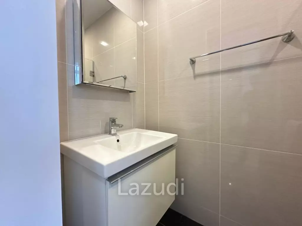 Studio 1 Bathroom 33 SQ.M Park Origin Phrom Phong
