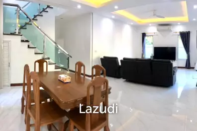 Large 4 Bedroom Villa with Private Pool
