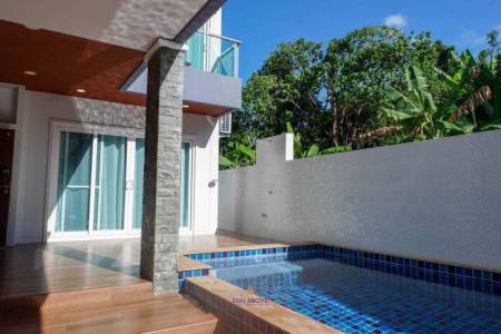 Large 4 Bedroom Villa with Private Pool