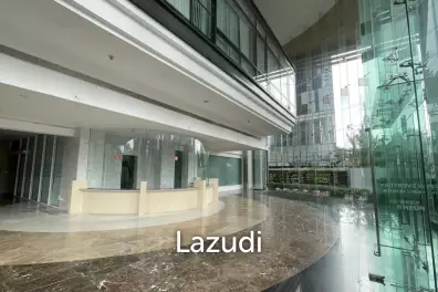 Premium Retail Space for sales facing Petchaburi road