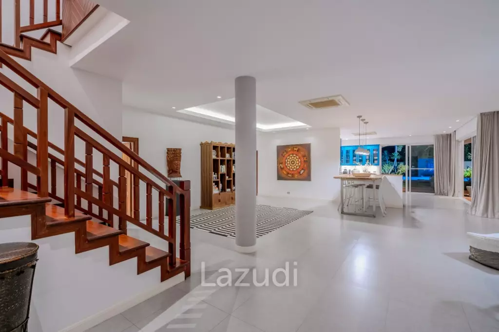 ORCHID PALM HOMES 1 : Large high quality 4 bed pool villa near town centre