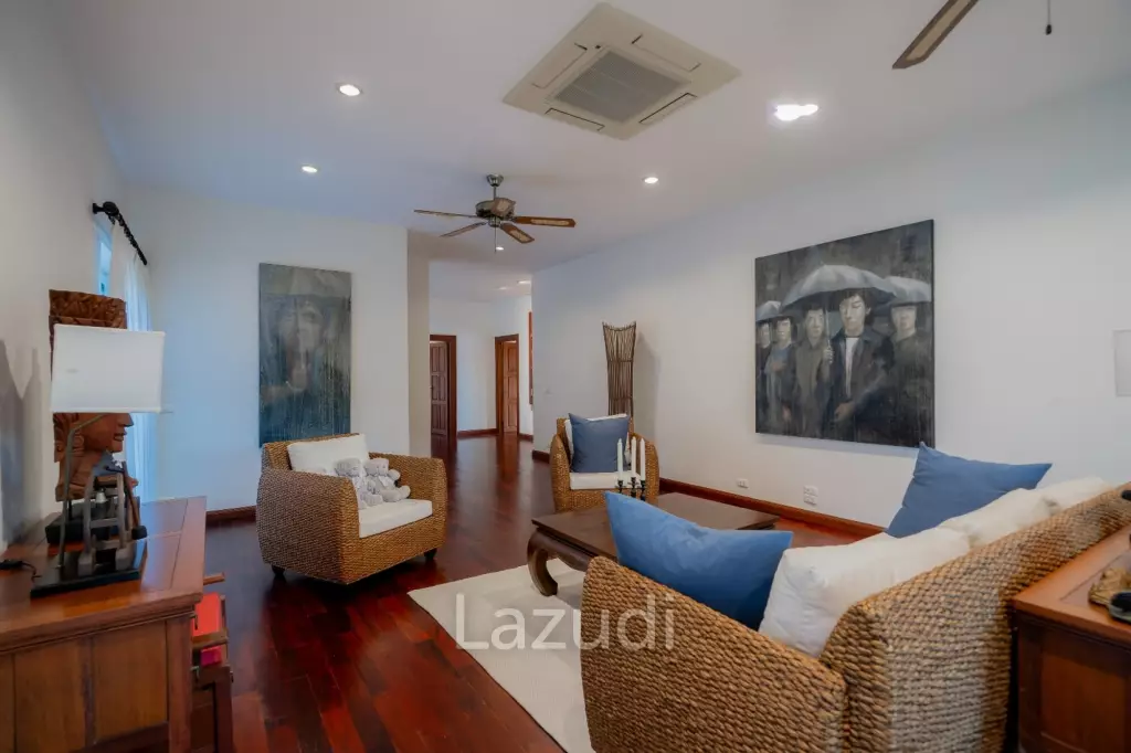 ORCHID PALM HOMES 1 : Large high quality 4 bed pool villa near town centre