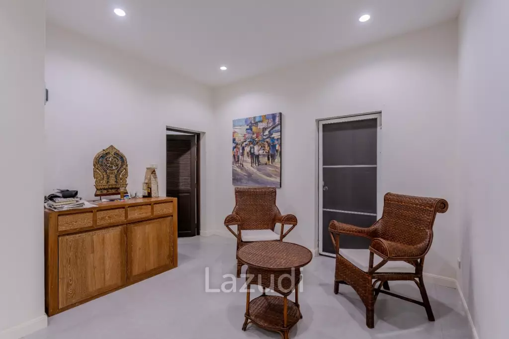 ORCHID PALM HOMES 1 : Large high quality 4 bed pool villa near town centre
