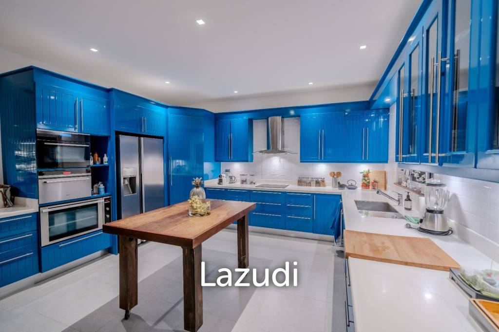 4,200 Sqm 4 Bed 6 Bath Villa For Sale