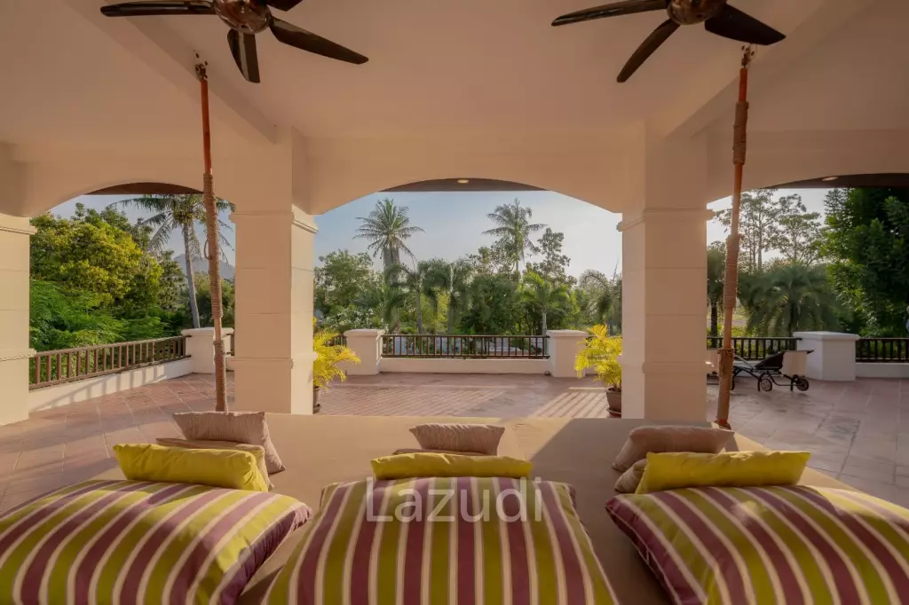 ORCHID PALM HOMES 1 : Large high quality 4 bed pool villa near town centre