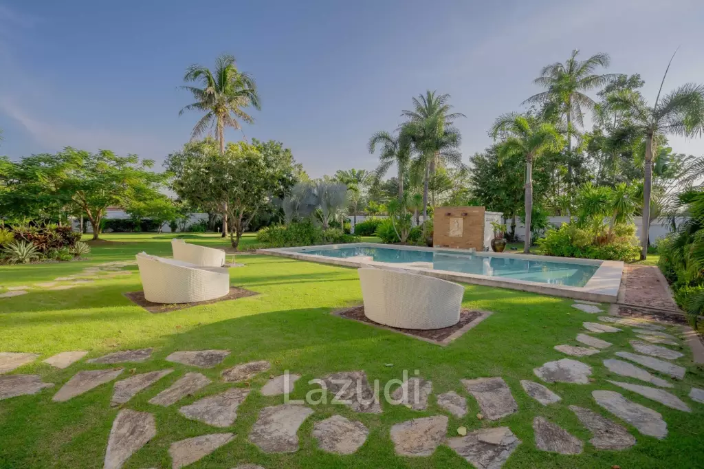 ORCHID PALM HOMES 1 : Large high quality 4 bed pool villa near town centre