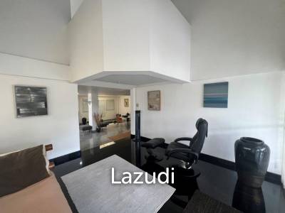 NEBEHARDT ROAD : 2 Storey 3 bed villa close to town and beach