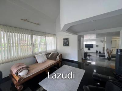 NEBEHARDT ROAD : 2 Storey 3 bed villa close to town and beach