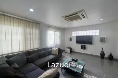 NEBEHARDT ROAD : 2 Storey 3 bed villa close to town and beach